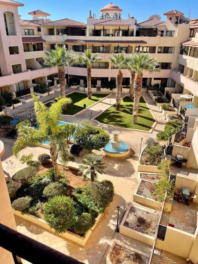 109 Queens Gardens, Paphos Leilighet Eksteriør bilde