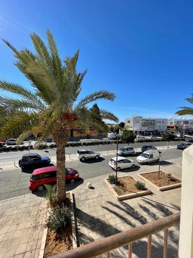 109 Queens Gardens, Paphos Leilighet Eksteriør bilde