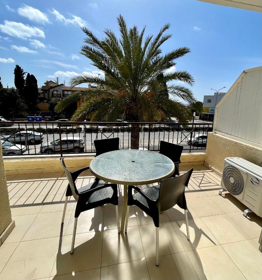 109 Queens Gardens, Paphos Leilighet Eksteriør bilde