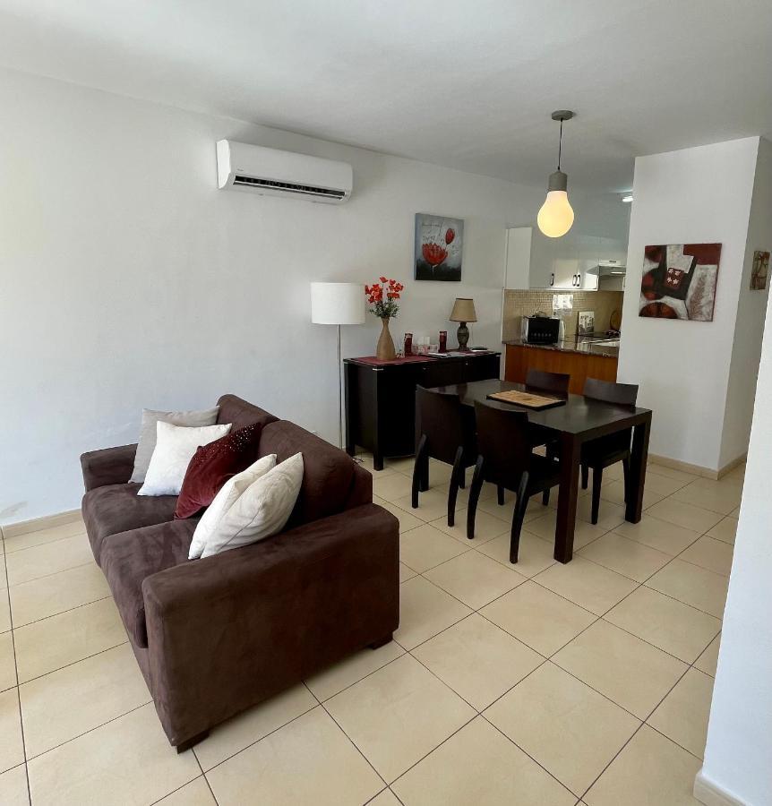 109 Queens Gardens, Paphos Leilighet Eksteriør bilde