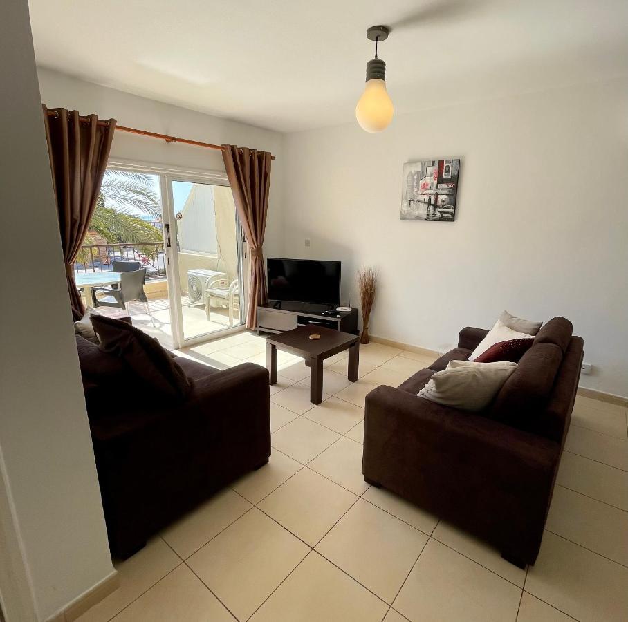 109 Queens Gardens, Paphos Leilighet Eksteriør bilde