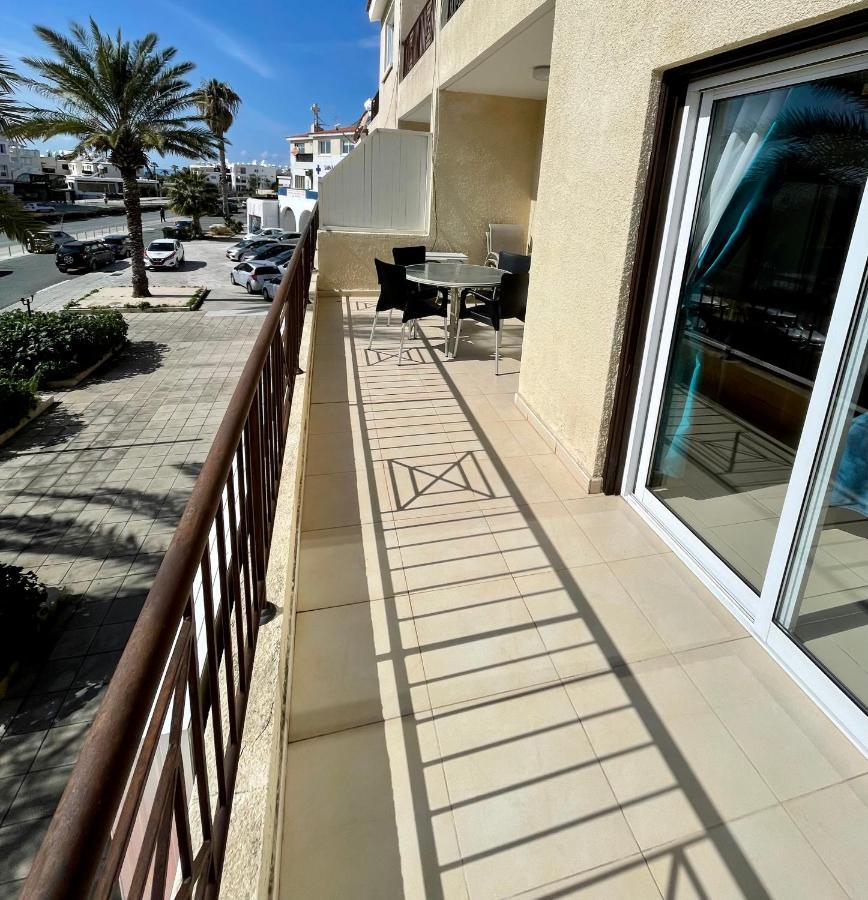 109 Queens Gardens, Paphos Leilighet Eksteriør bilde