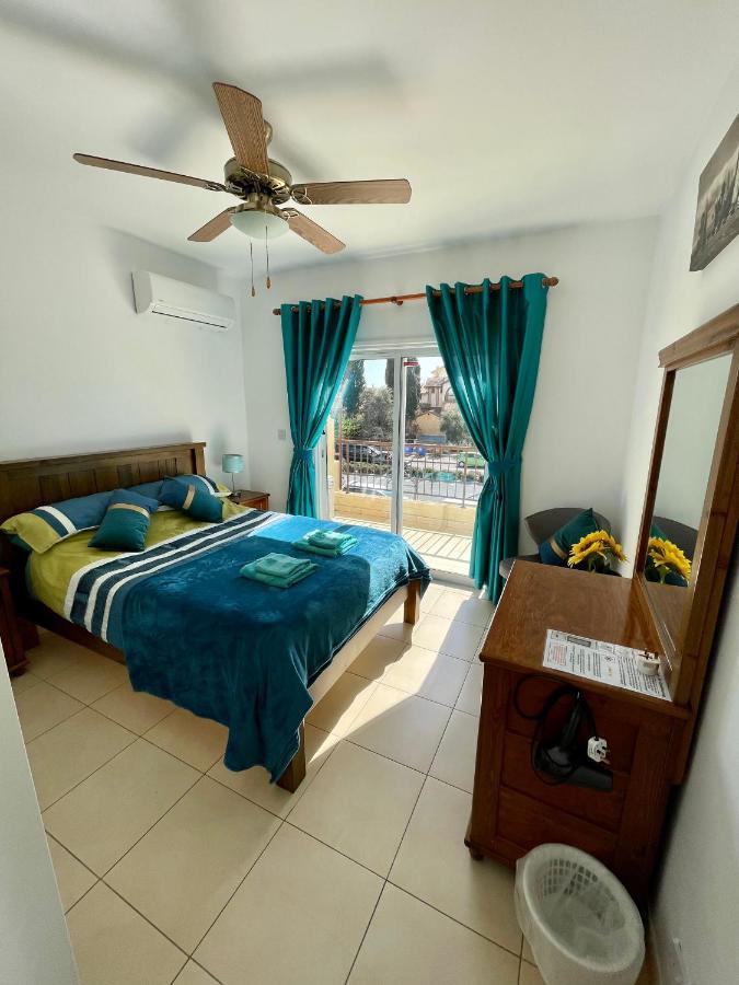 109 Queens Gardens, Paphos Leilighet Eksteriør bilde